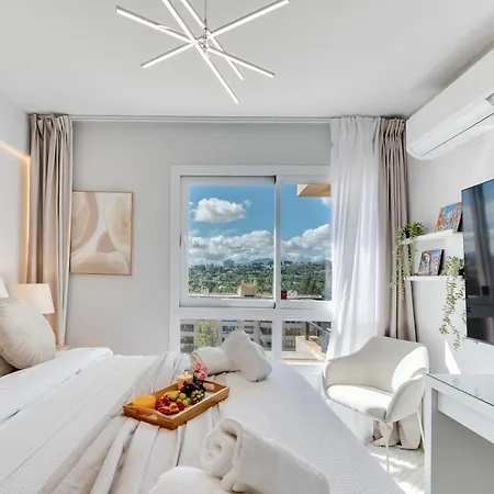 Apartamento Newly Renovated Sunlit 3bdrm With Stunning Views