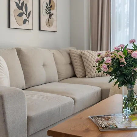 Newly Renovated Sunlit 3bdrm With Stunning Views Apartamento *